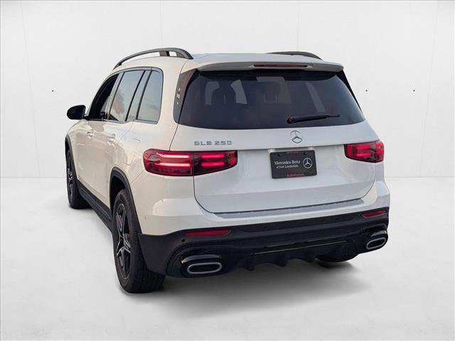 New 2025 Mercedes-Benz GLB 250 image 8