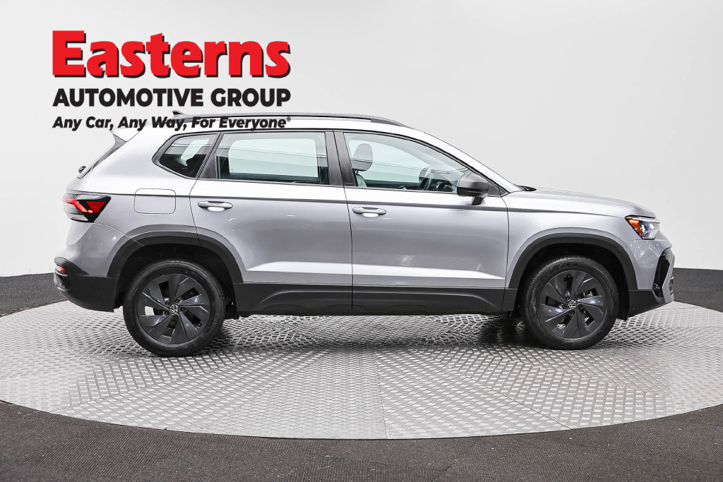 Used 2025 Volkswagen Taos S FWD image 5
