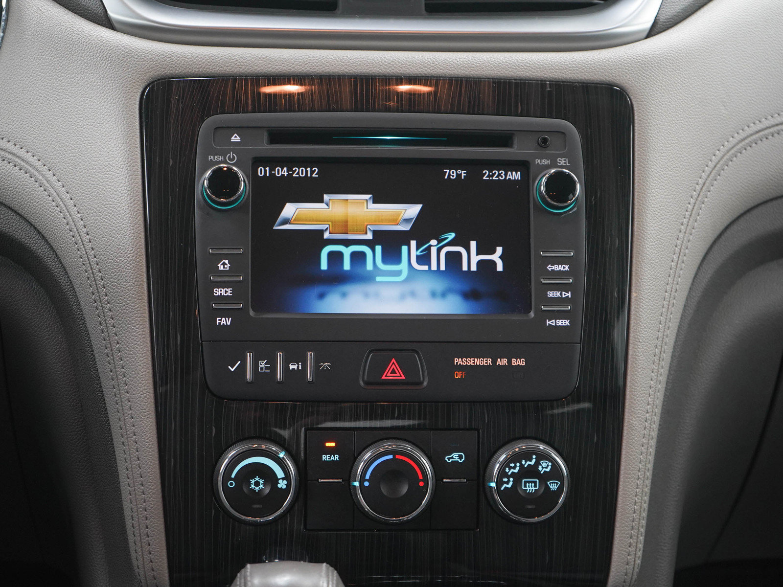 Used 2015 Chevrolet Traverse LT w/ Style and Technology Package AWD/4WD image 18