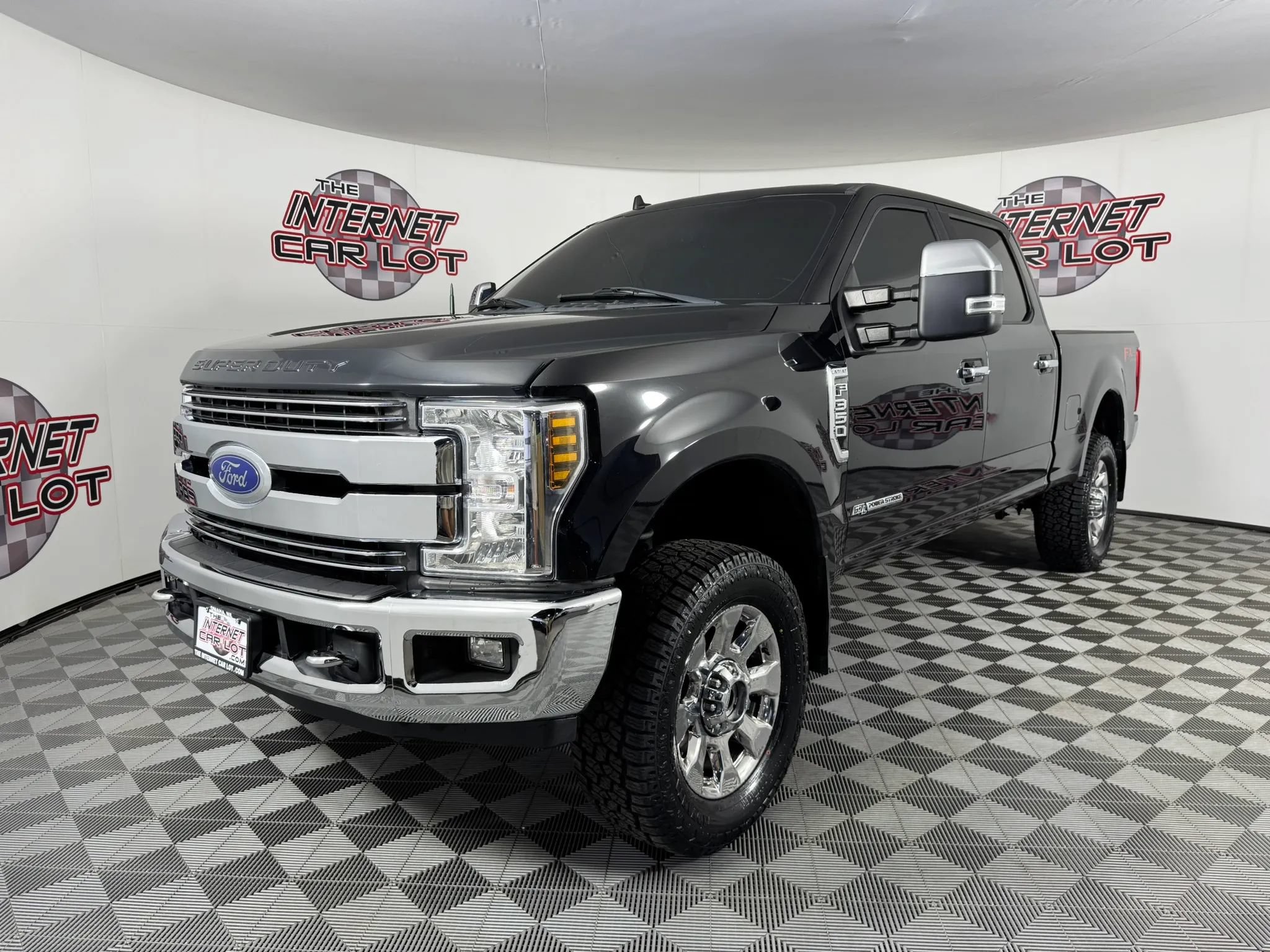 Used 2019 Ford F350 Lariat w/ Chrome Package AWD/4WD image 3