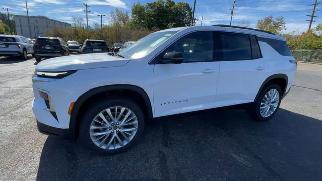 New 2026 Chevrolet Traverse LT w/ Driver Confidence Package AWD/4WD image 6