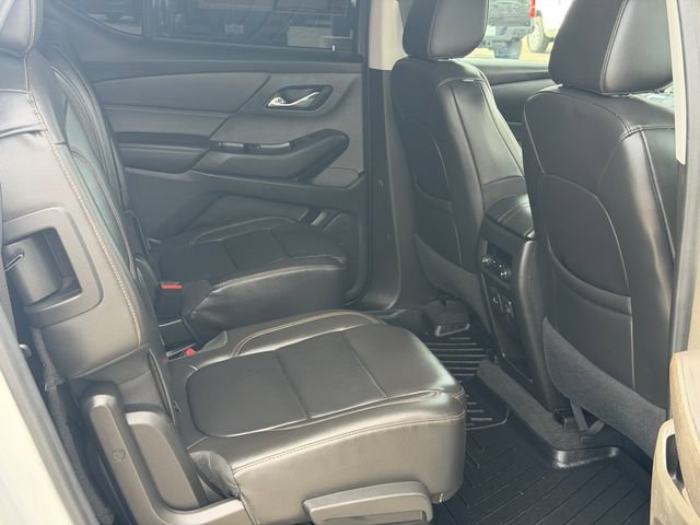 Used 2021 Chevrolet Traverse RS w/ LPO, 'HIT The Road' Package FWD image 20