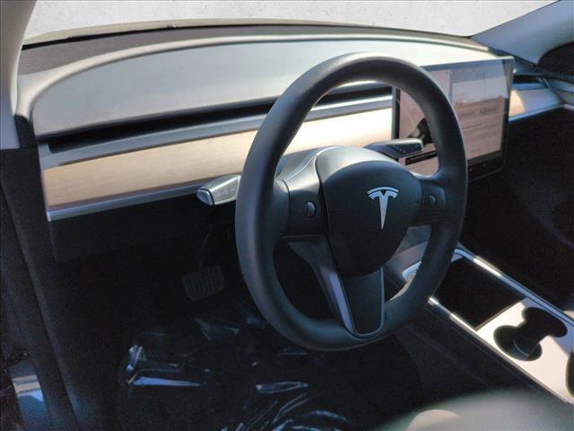 Used 2023 Tesla Model Y Long Range image 10