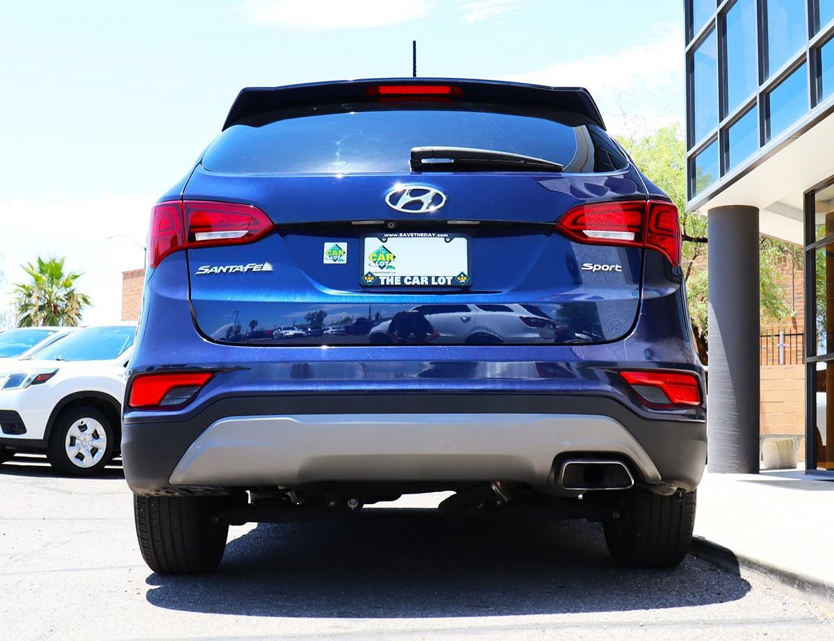 Used 2018 Hyundai Santa Fe Sport FWD image 12