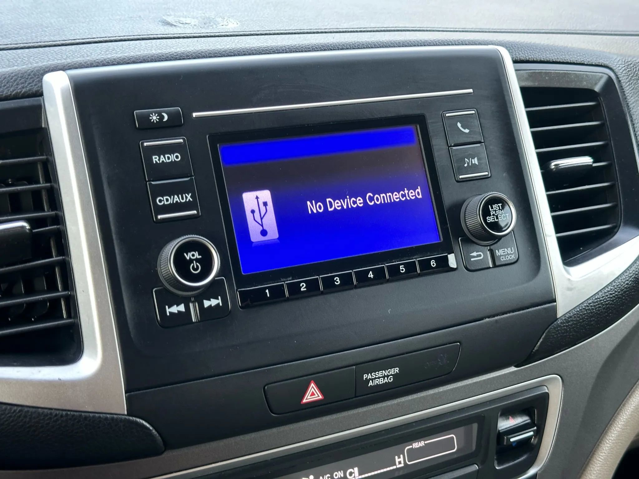 Used 2016 Honda Pilot LX image 29