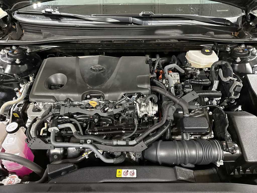 Used 2025 Toyota Camry Hybrid FWD image 24