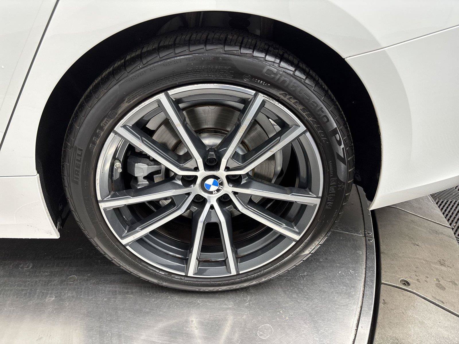 Used 2021 BMW 330e w/ Convenience Package RWD image 27