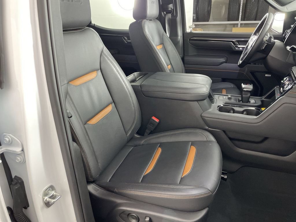 Used 2025 GMC Sierra 1500 AT4 w/ Technology Package image 28