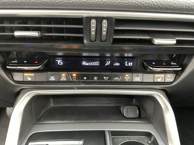 Certified 2024 MAZDA CX-90 Plug-In Hybrid w/ Preferred AWD/4WD image 18