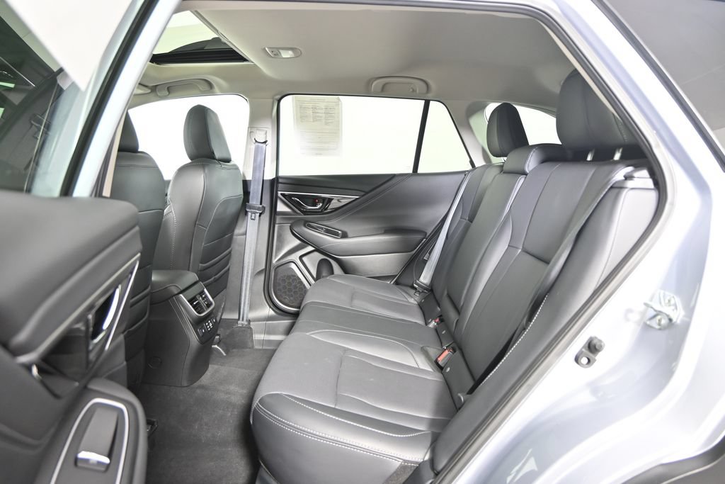 Used 2024 Subaru Outback Limited AWD/4WD image 17