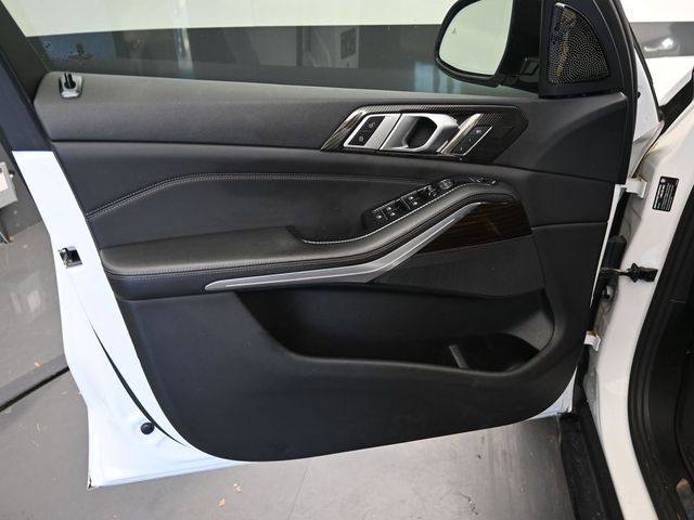 Used 2019 BMW X5 xDrive40i w/ Convenience Package image 16