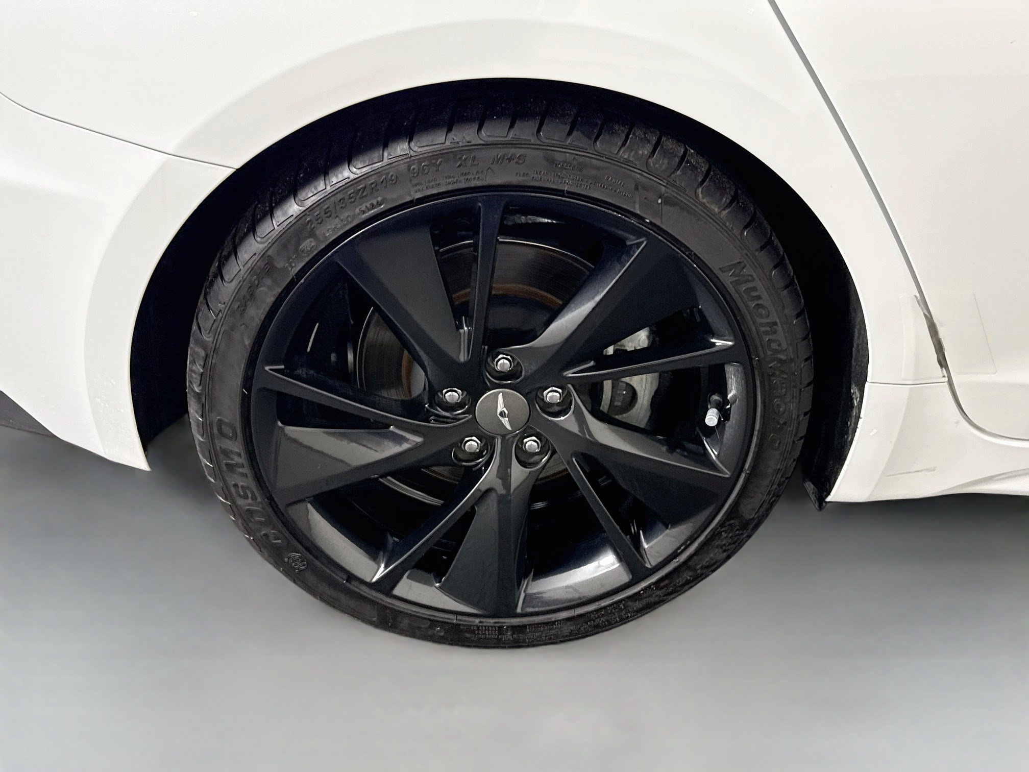 Used 2023 Genesis G70 2.0T w/ Sport Prestige Package RWD image 33