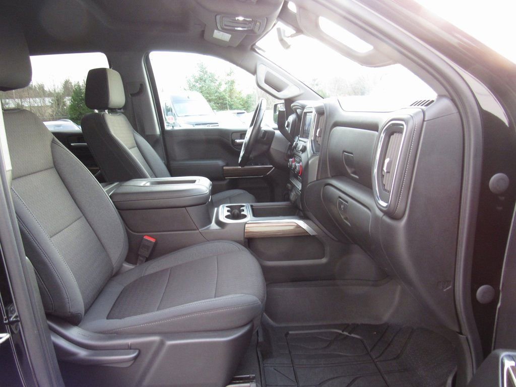 Used 2020 Chevrolet Silverado 1500 RST AWD/4WD image 21