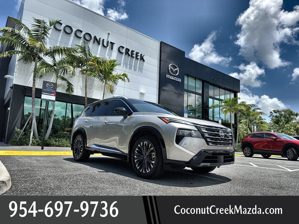 Used 2024 Nissan Rogue Platinum w/ Platinum Premium Package FWD image 1