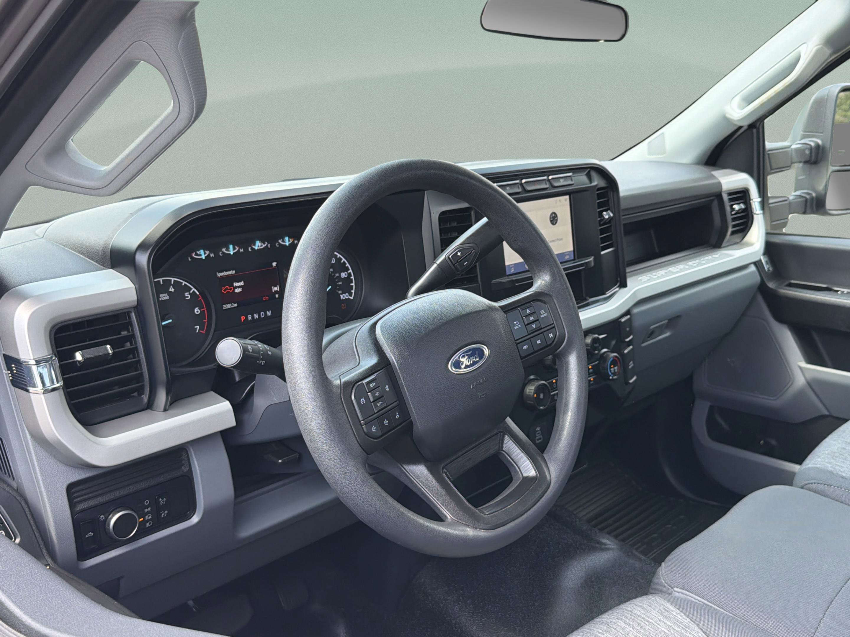 Used 2024 Ford F350 XL w/ 360-Degree Camera Package image 27