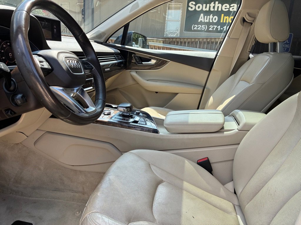 Used 2018 Audi Q7 3.0T Prestige image 9