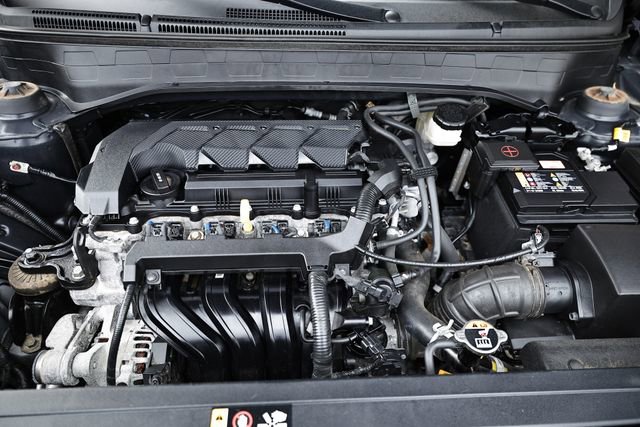 Used 2024 Hyundai Venue SEL image 32