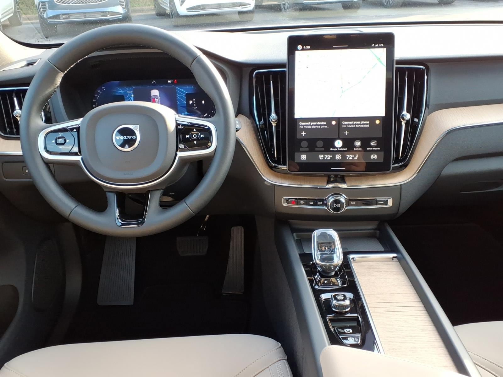New 2026 Volvo XC60 B5 Core w/ Climate Package AWD/4WD image 11