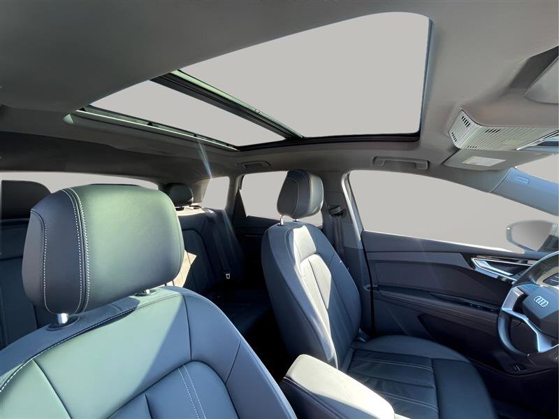 Used 2022 Audi Q4 e-tron Prestige image 22