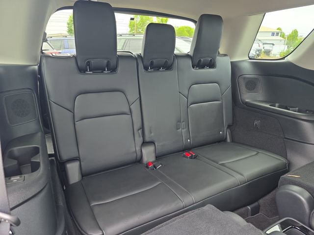 Used 2022 Nissan Pathfinder Platinum w/ Cargo Package AWD/4WD image 12