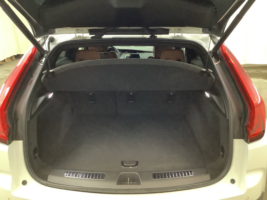 Used 2023 Cadillac XT4 Premium Luxury image 8