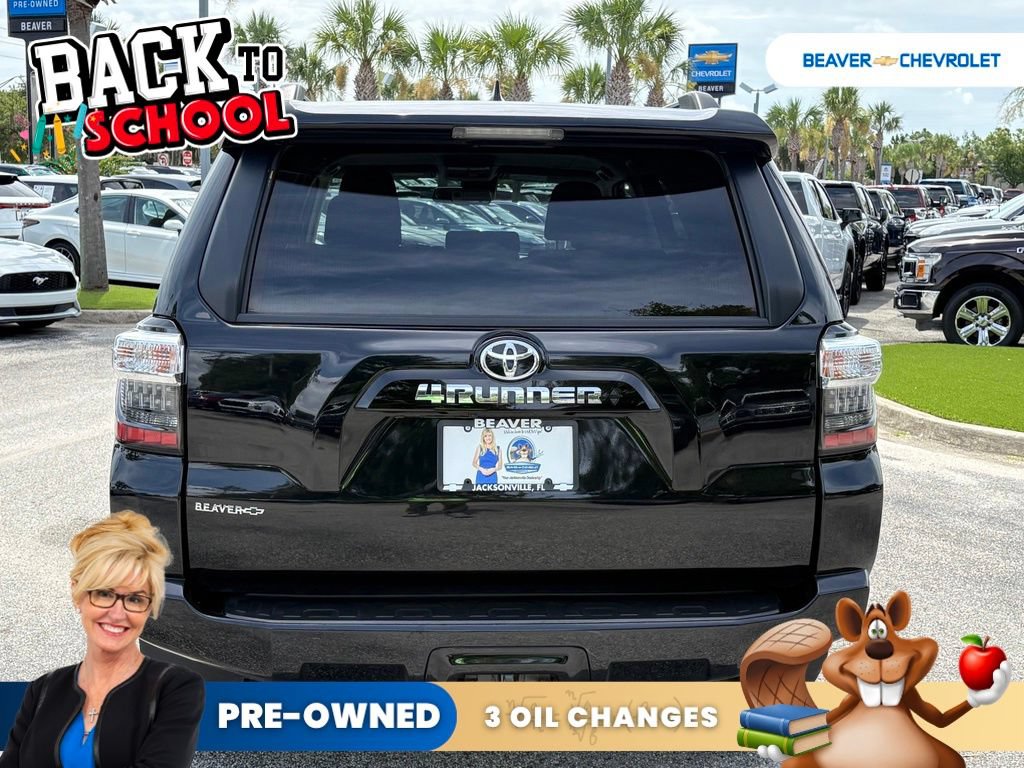 Used 2024 Toyota 4Runner SR5 AWD/4WD image 6