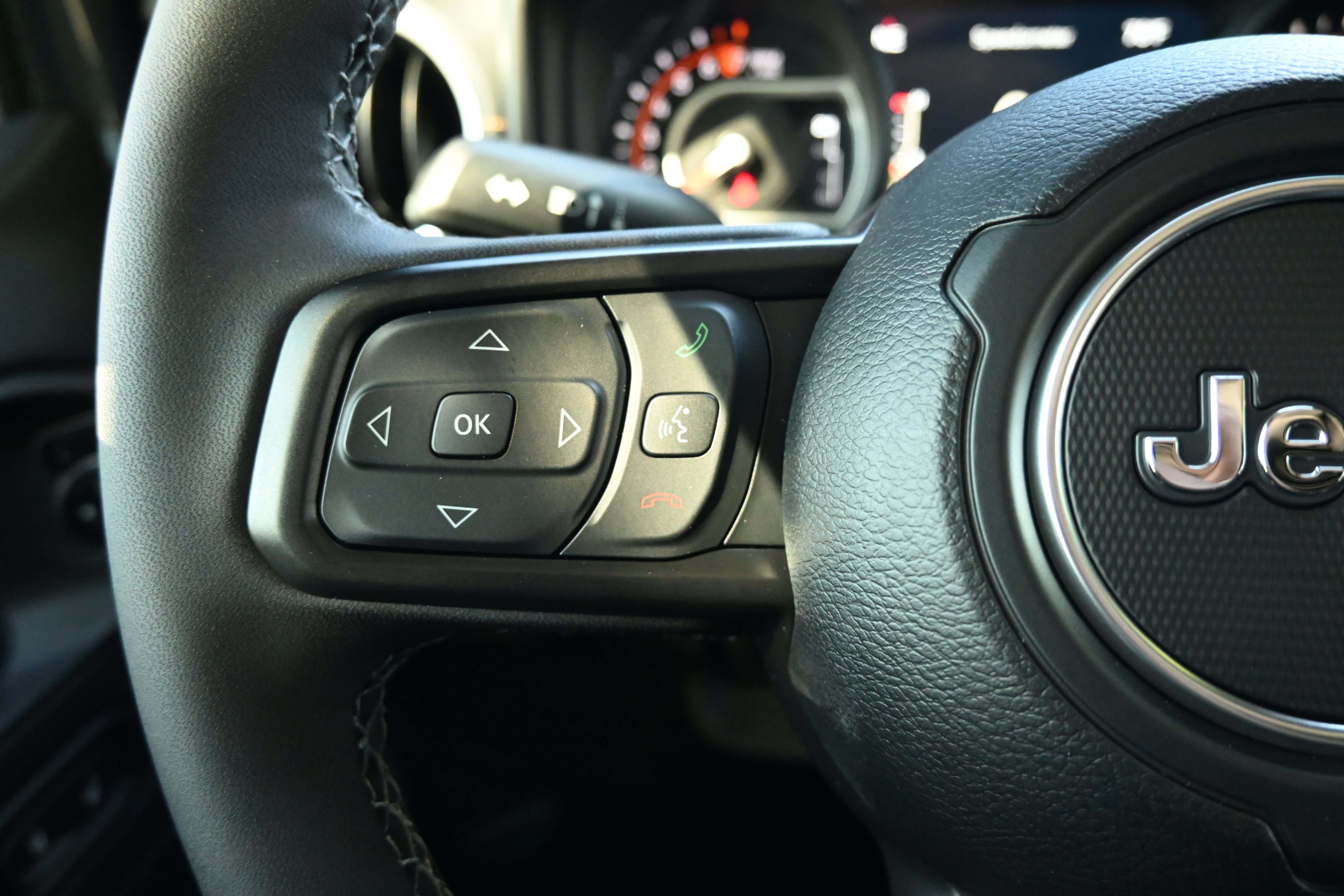 New 2026 Jeep Gladiator Sport AWD/4WD image 18