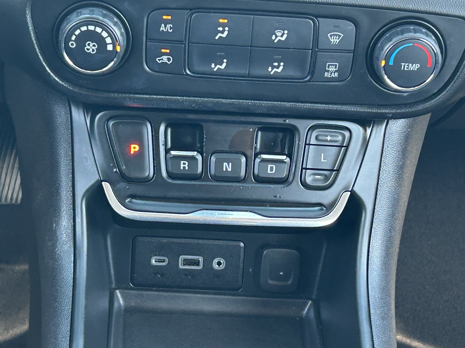 Certified 2021 GMC Terrain SLE w/ Elevation Edition FWD image 22