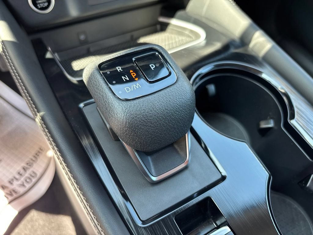 Certified 2023 Nissan Rogue Platinum w/ Platinum Premium Package AWD/4WD image 30