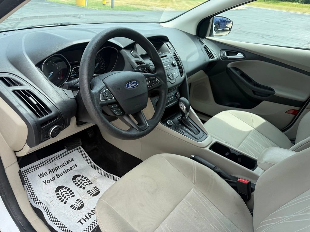 Used 2017 Ford Focus SE FWD image 19