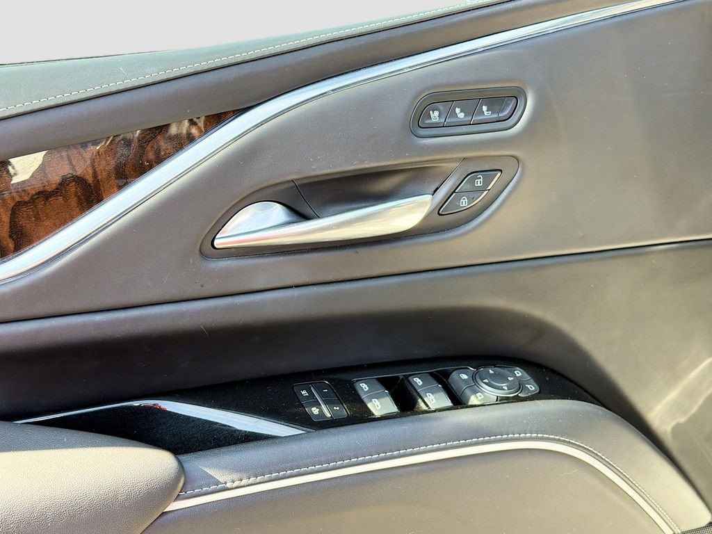 Certified 2022 Cadillac Escalade Sport Platinum image 16