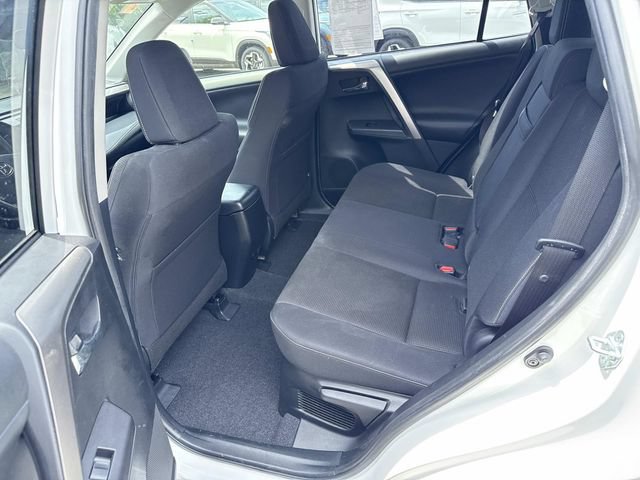 Used 2016 Toyota RAV4 XLE w/ Convenience Package AWD/4WD image 17