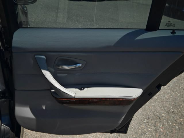 Used 2006 BMW 325i Sedan RWD image 48