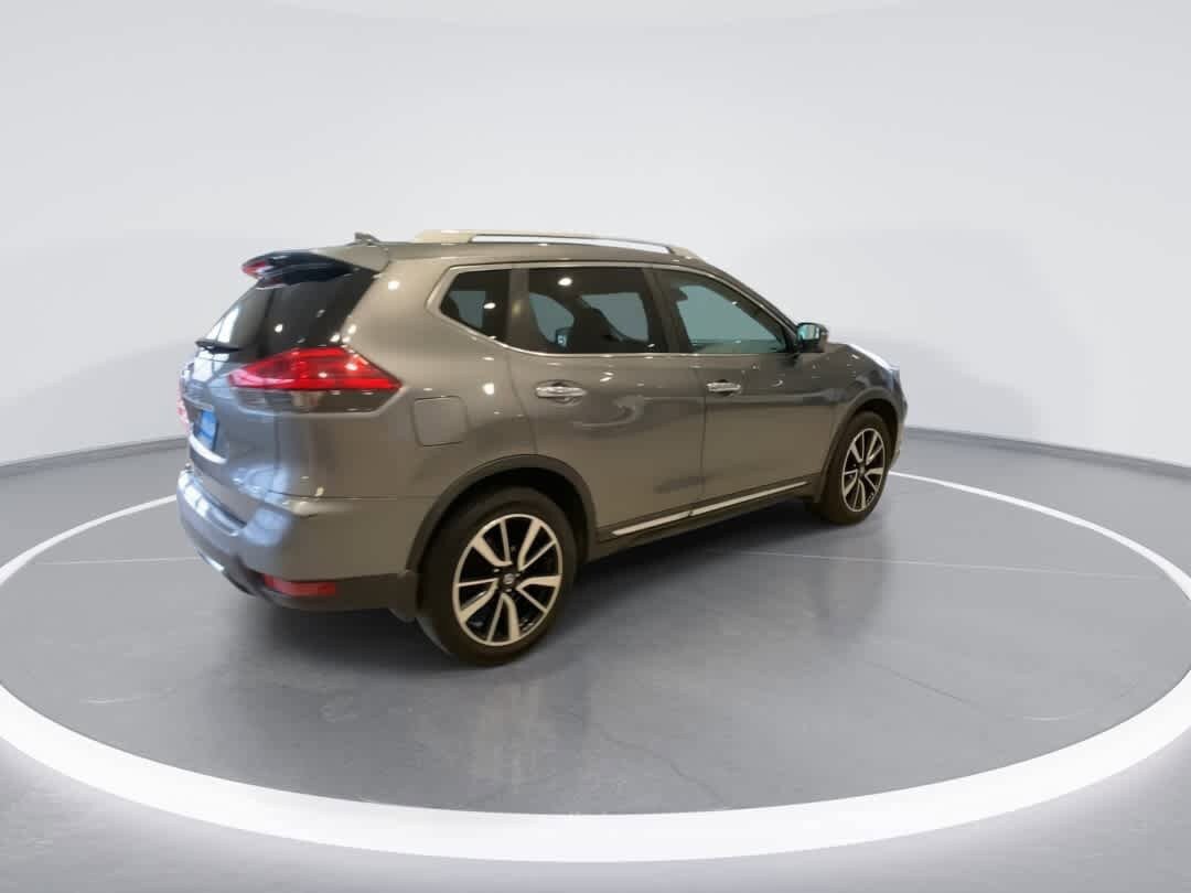 Used 2017 Nissan Rogue SL w/ SL Premium Package image 8