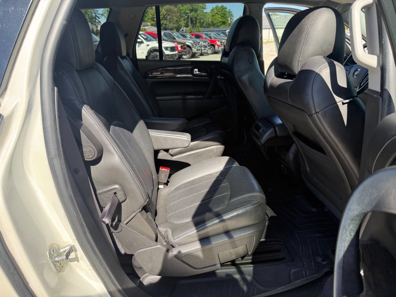 Used 2015 Buick Enclave Premium w/ Experience Buick Package FWD image 26