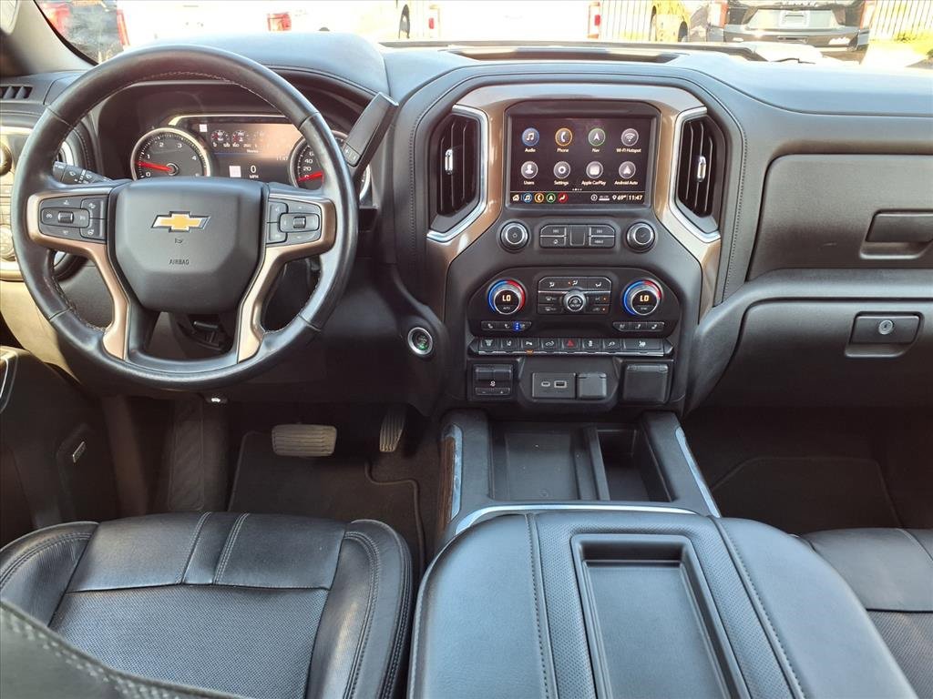 Used 2020 Chevrolet Silverado 3500 High Country w/ Snow Plow Prep/Camper Package image 18