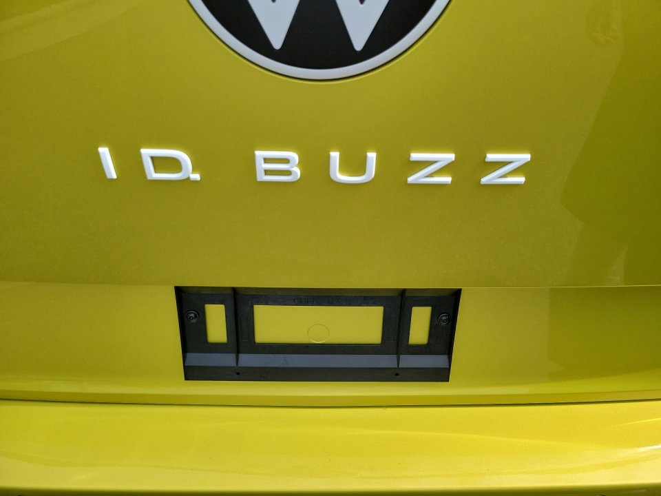 New 2025 Volkswagen ID. Buzz Pro S Plus image 14