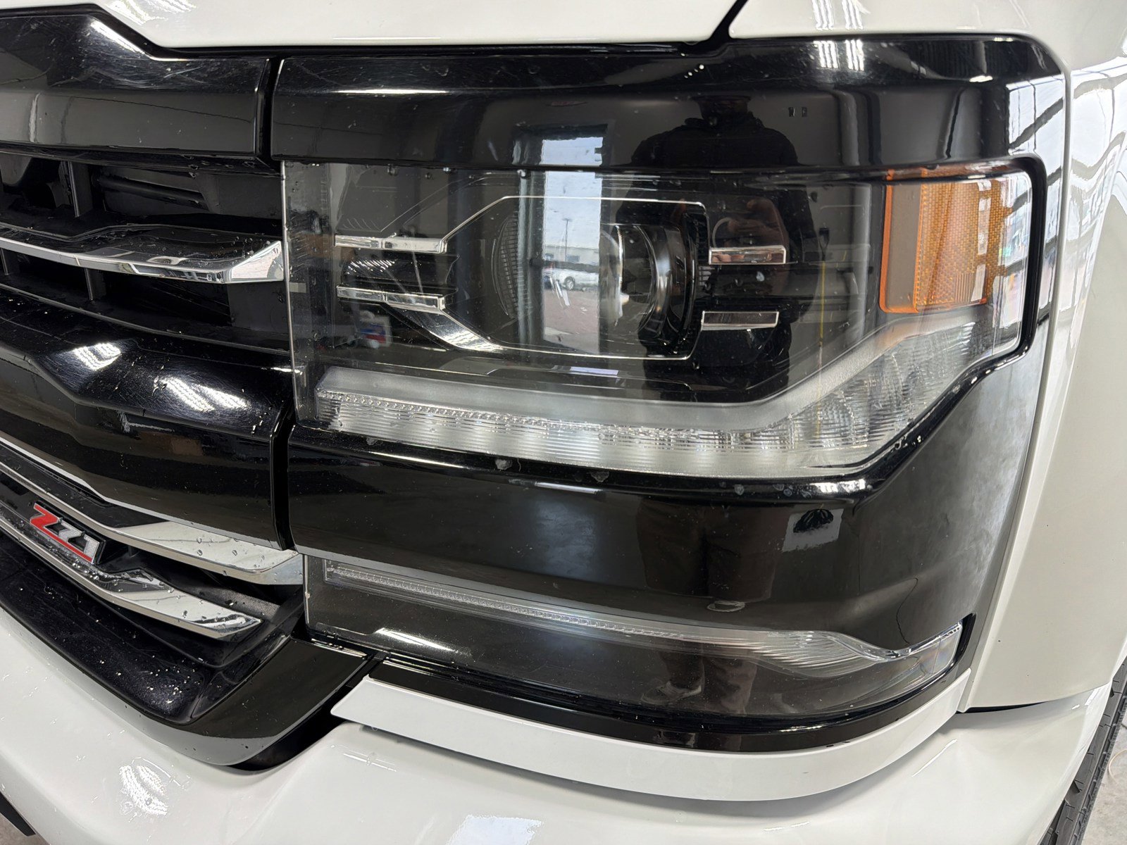 Used 2017 Chevrolet Silverado 1500 LTZ Z71 w/ Redline Edition image 10