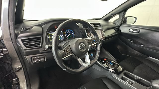 Used 2022 Nissan Leaf SV w/ SV Technology Package FWD image 13