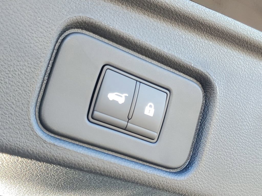 New 2026 Nissan Pathfinder SL image 9