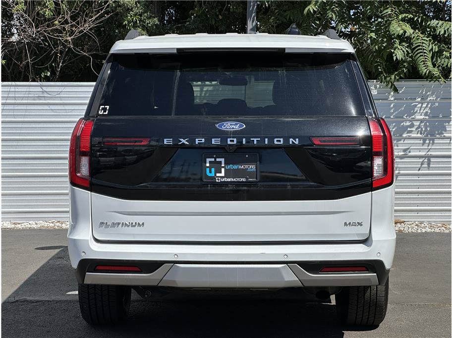Used 2025 Ford Expedition Max Platinum AWD/4WD image 11
