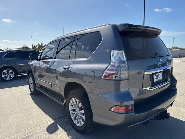 Used 2017 Lexus GX 460 image 5