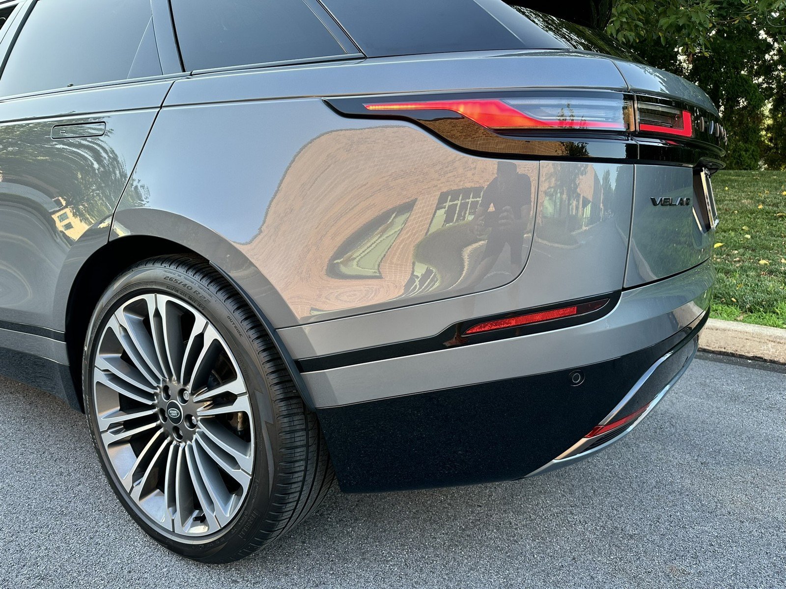 Used 2024 Land Rover Range Rover Velar Dynamic HSE AWD/4WD image 92