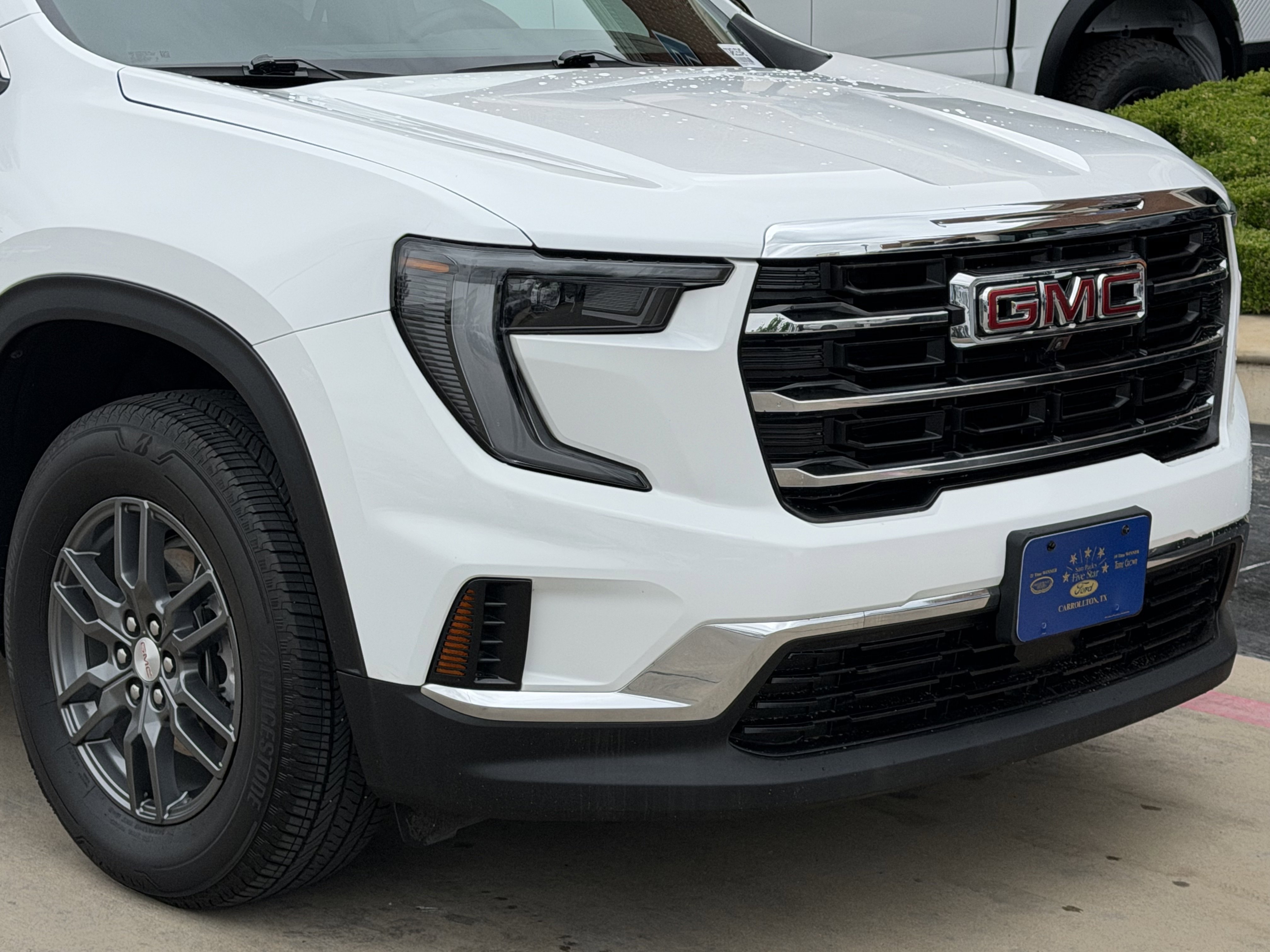 Used 2025 GMC Acadia Elevation FWD image 10
