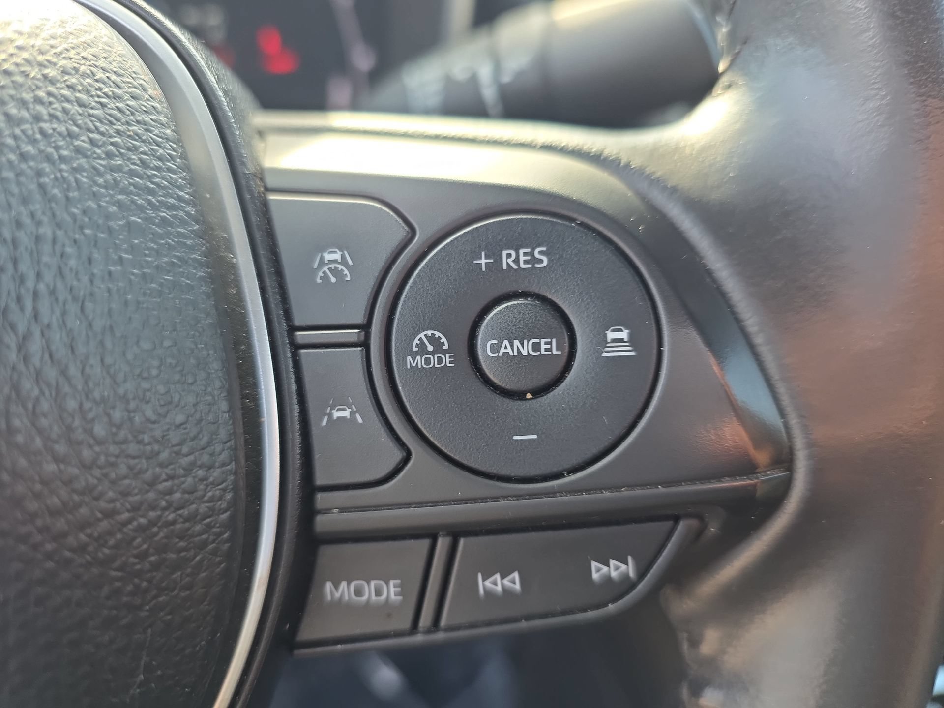 Used 2024 Toyota Corolla XSE FWD image 17