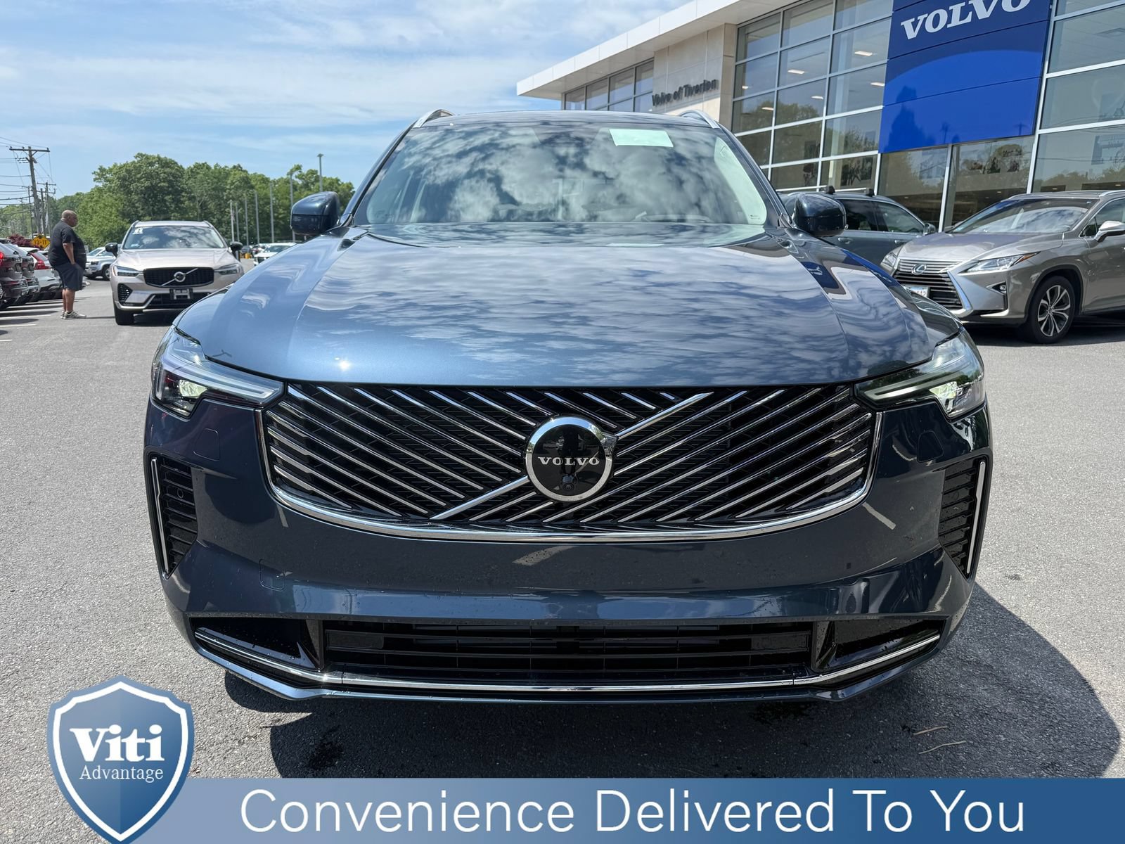 New 2026 Volvo XC90 T8 Ultra w/ Protection Package Premier AWD/4WD image 3