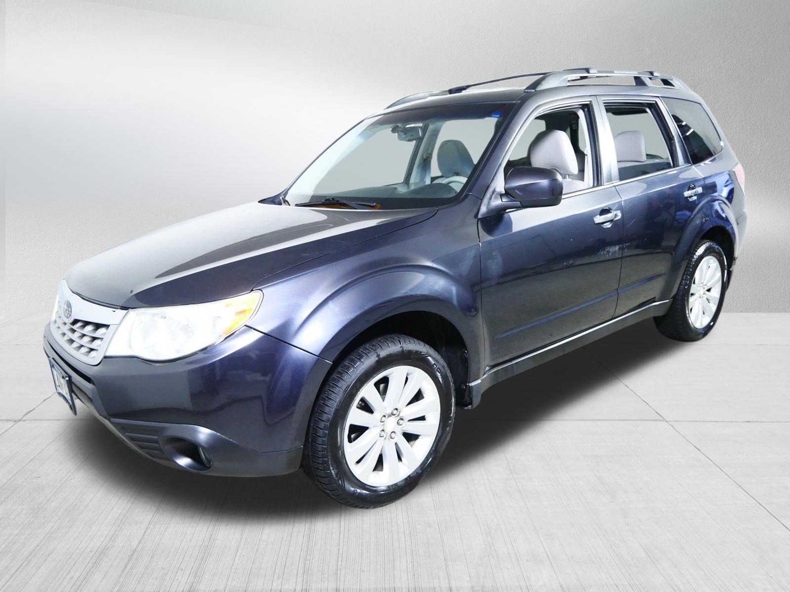 Used 2012 Subaru Forester 2.5X Limited AWD/4WD image 3