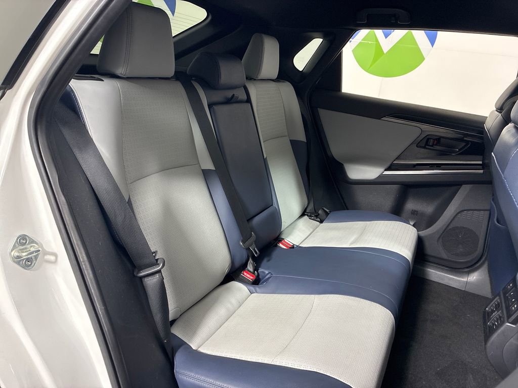 Used 2023 Subaru Solterra AWD image 32