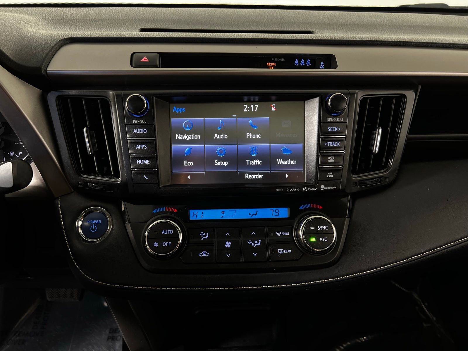 Used 2018 Toyota RAV4 Limited image 19