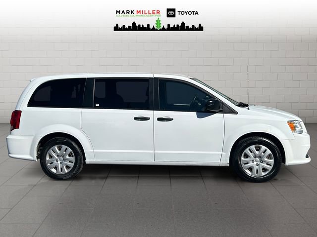 Used 2019 Dodge Grand Caravan SE w/ UConnect Hands-Free Group image 6